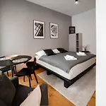 Piano - Licity Apartamento Žilina