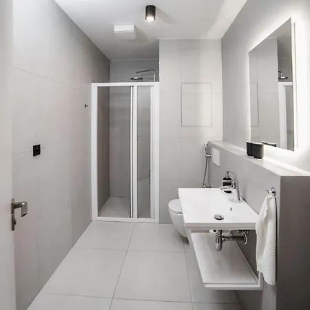 Piano - Licity زيلينا