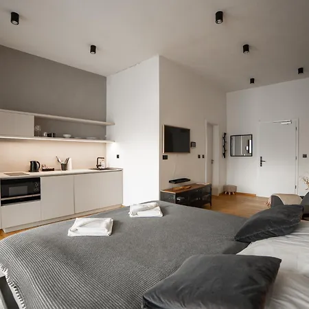 Piano - Licity * زيلينا